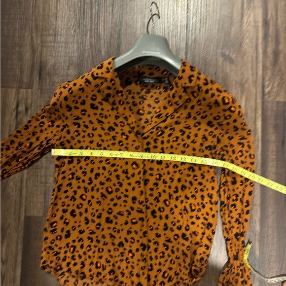 Like new &other stories Brown leopard print button up blouse - Size 4 - Picture 4 of 5
